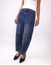 Toni Barrel Jeans